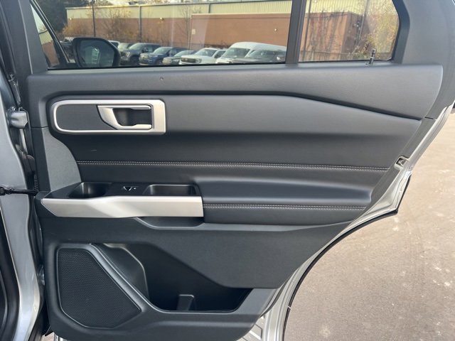 Used 2023 Ford Explorer XLT w/ Equipment Group 202A image 13