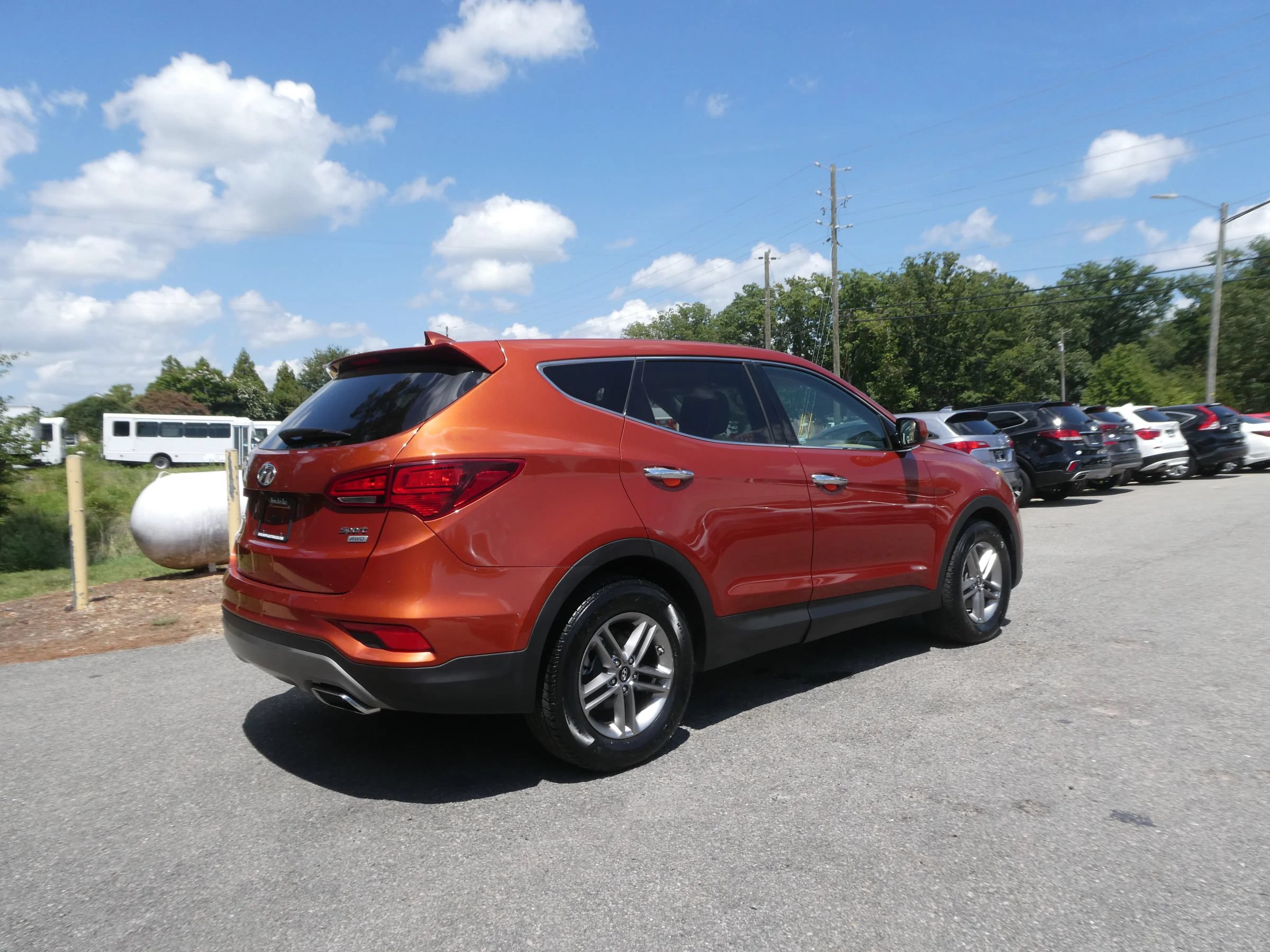 Used 2017 Hyundai Santa Fe Sport w/ Cargo Package AWD/4WD image 5
