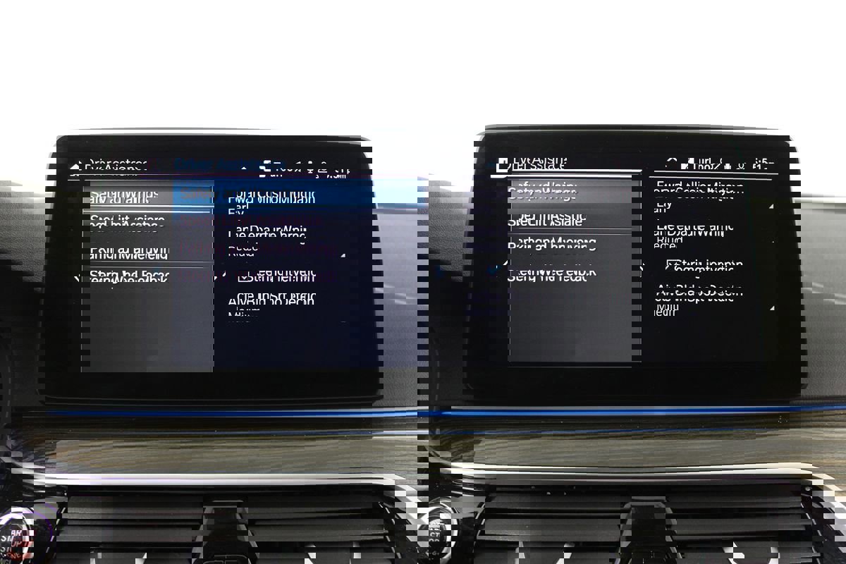 Used 2023 BMW 530e w/ M Sport Package image 13