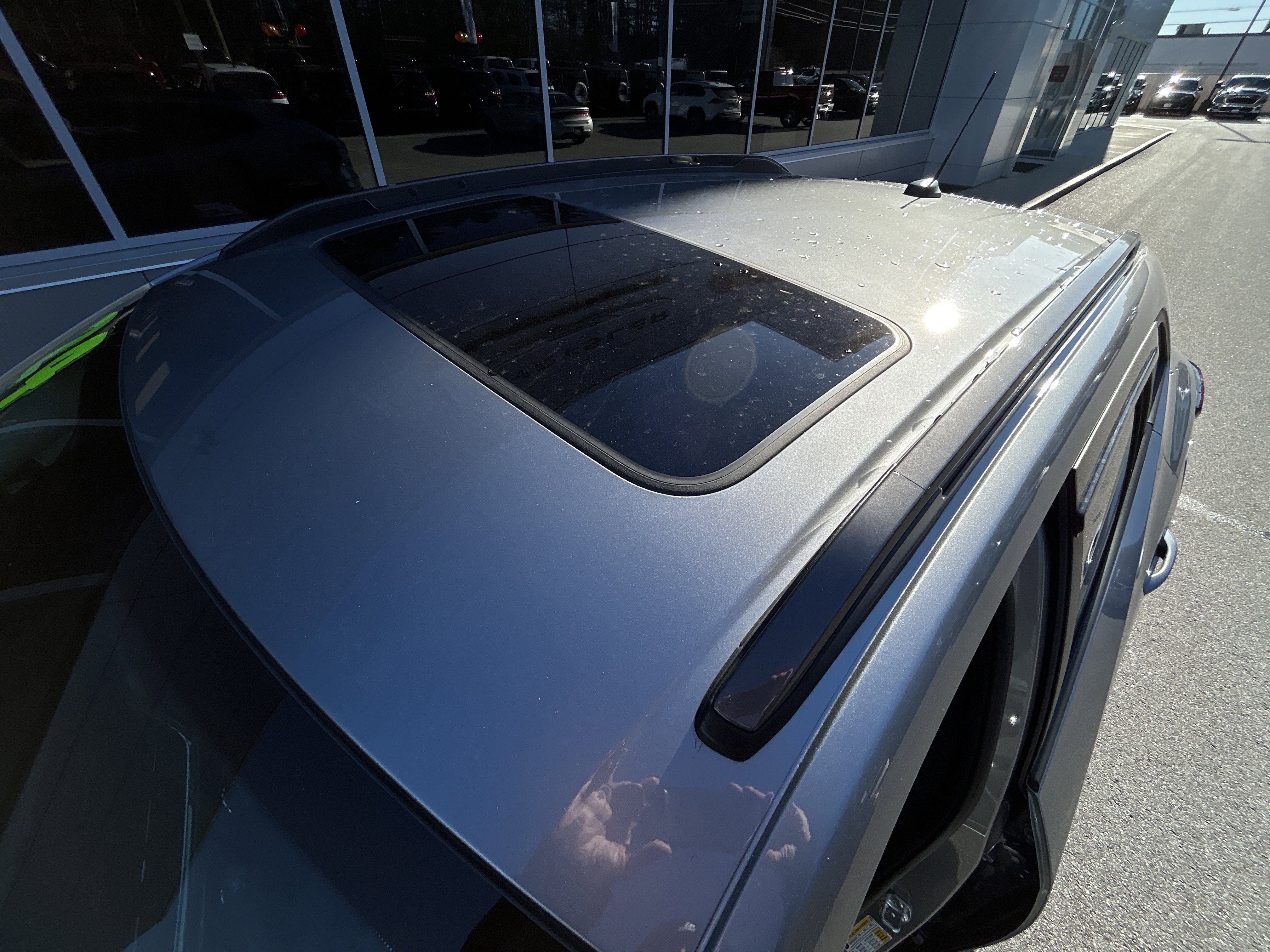 Used 2024 Chevrolet Trax ACTIV w/ Sunroof Package image 39