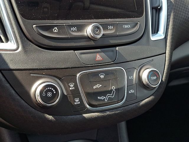 Used 2016 Chevrolet Malibu LT image 10