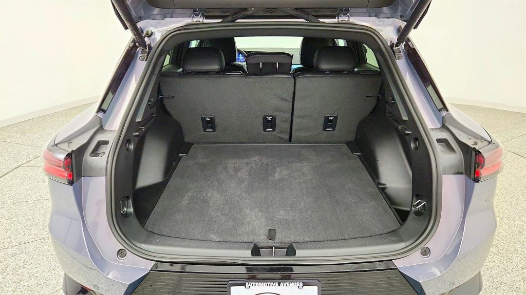 Used 2024 Chevrolet Equinox EV LT FWD image 21