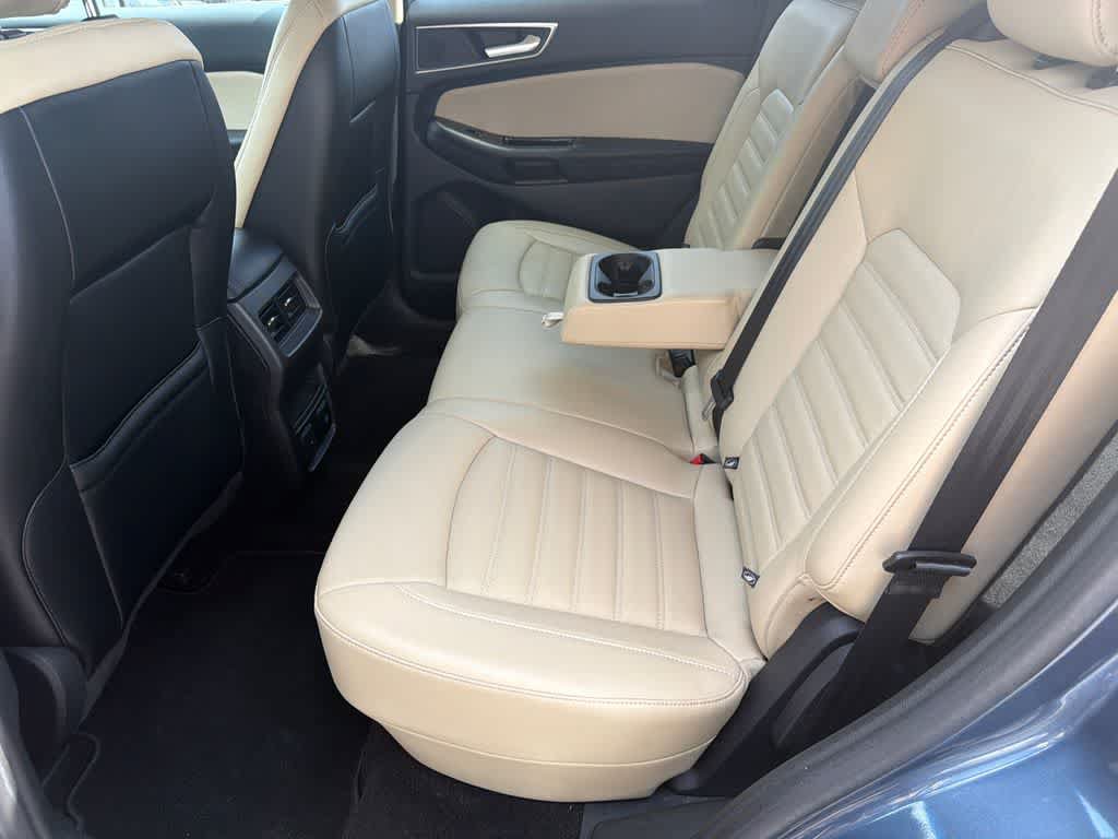 Used 2018 Ford Edge SEL w/ Equipment Group 201A FWD image 18