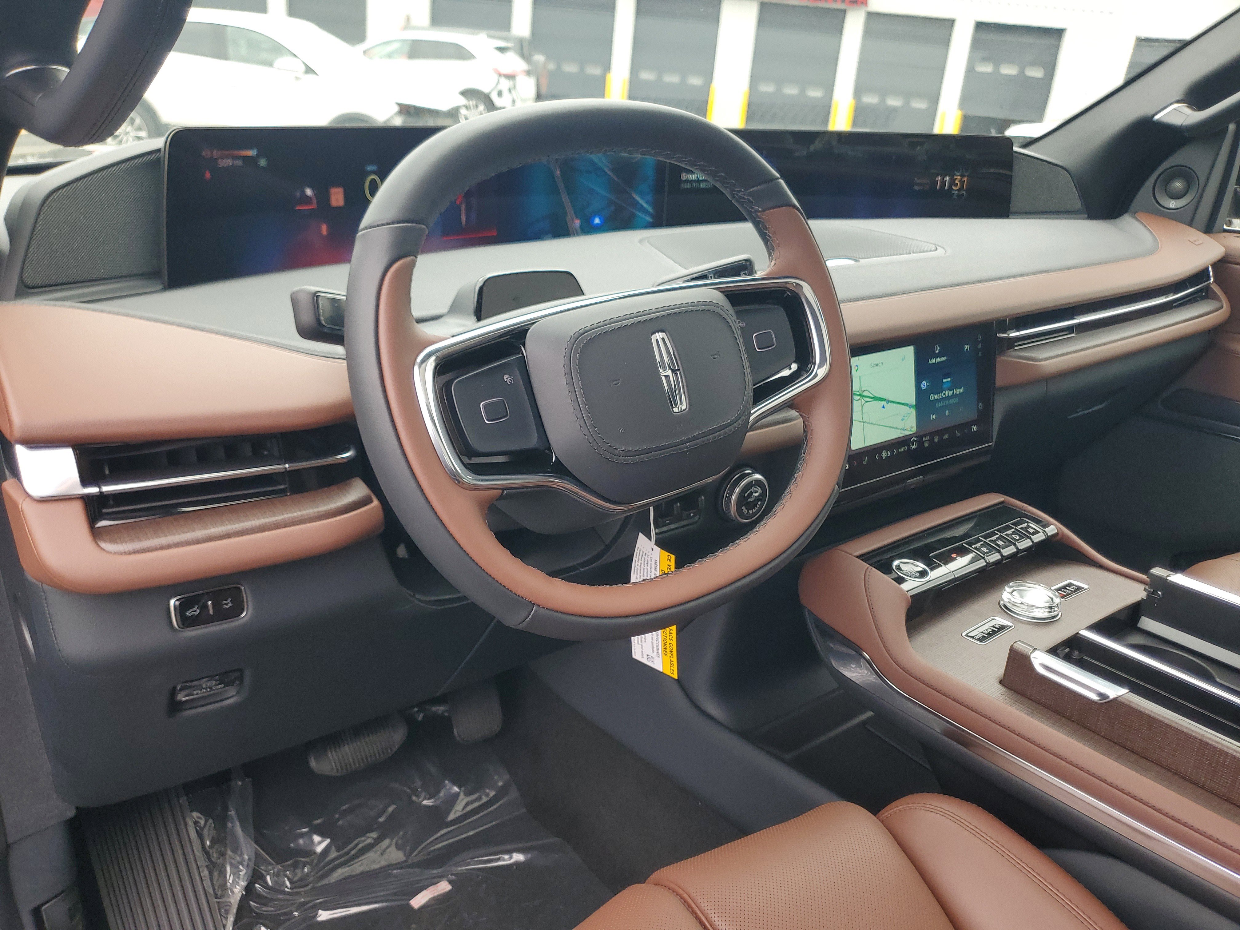 New 2026 Lincoln Navigator L Reserve AWD/4WD image 14