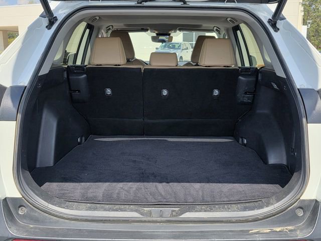 Used 2021 Toyota RAV4 XLE Premium image 28