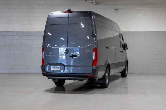 Used 2024 Mercedes-Benz Sprinter 2500 image 7
