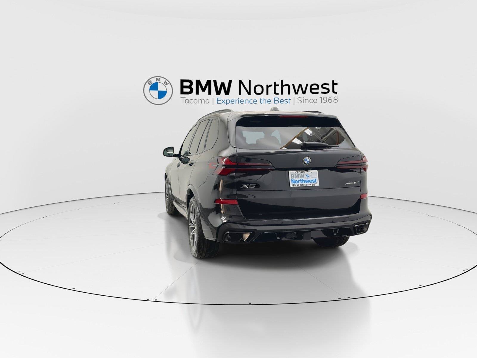 New 2026 BMW X5 xDrive40i w/ M Sport Package AWD/4WD image 13