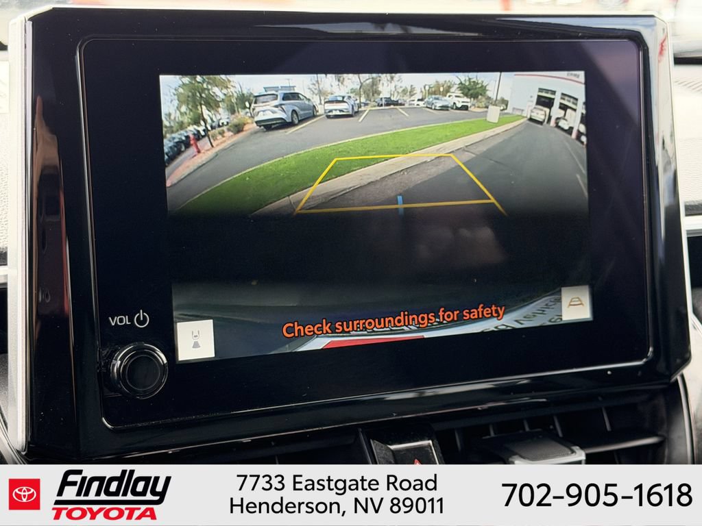 Certified 2025 Toyota Corolla Cross XLE FWD image 28