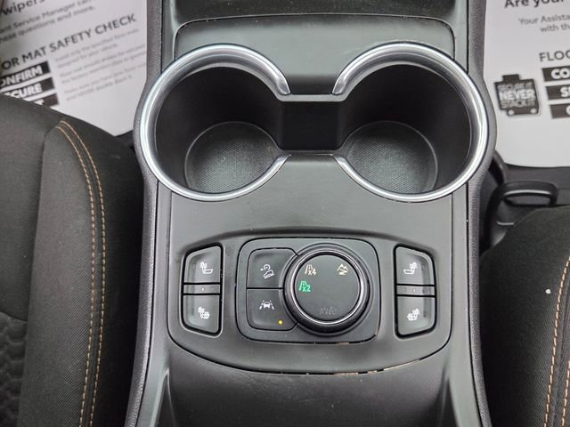 Used 2020 GMC Terrain SLE w/ Driver Convenience Package image 18