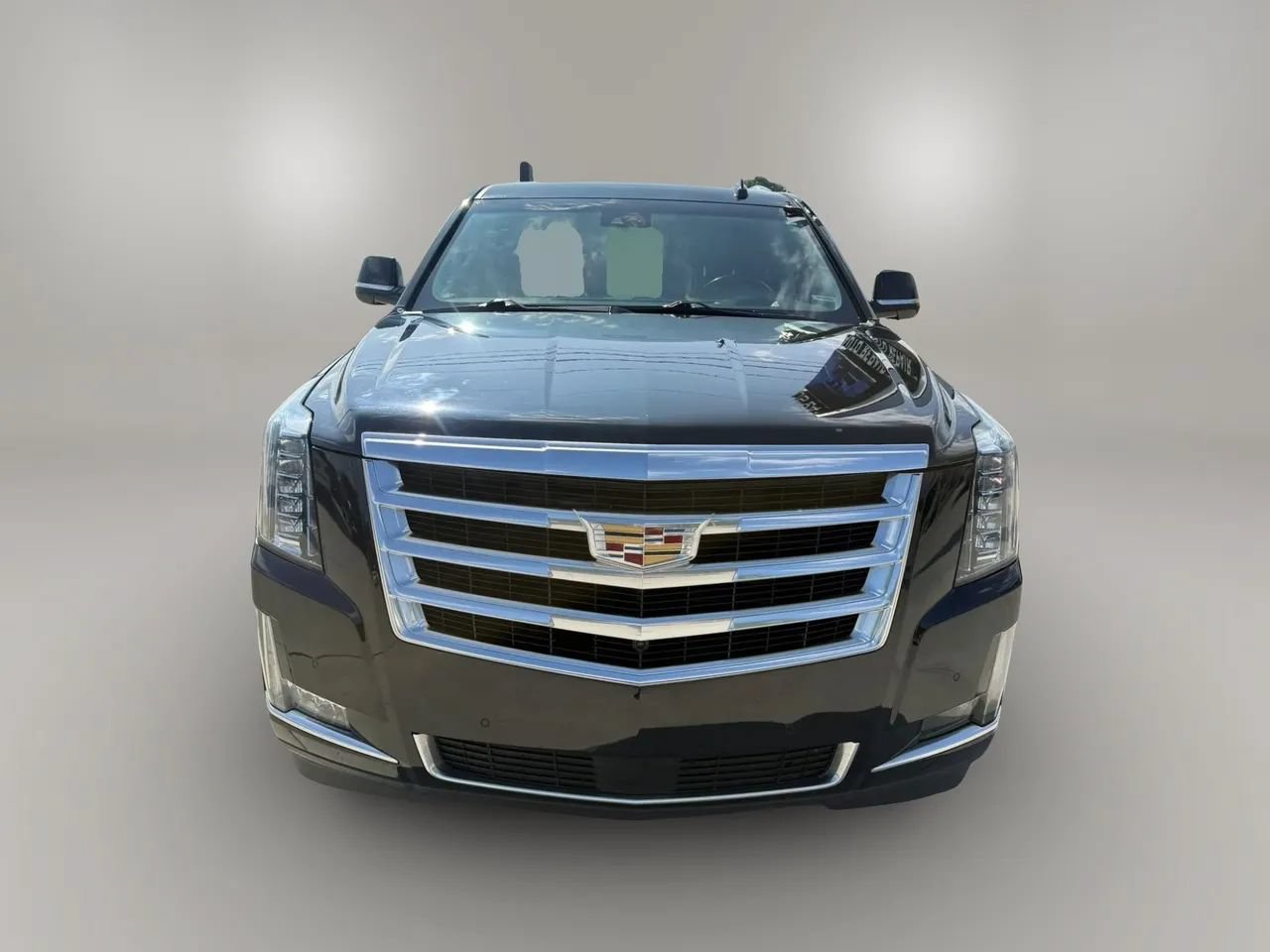Used 2020 Cadillac Escalade Luxury AWD/4WD image 2