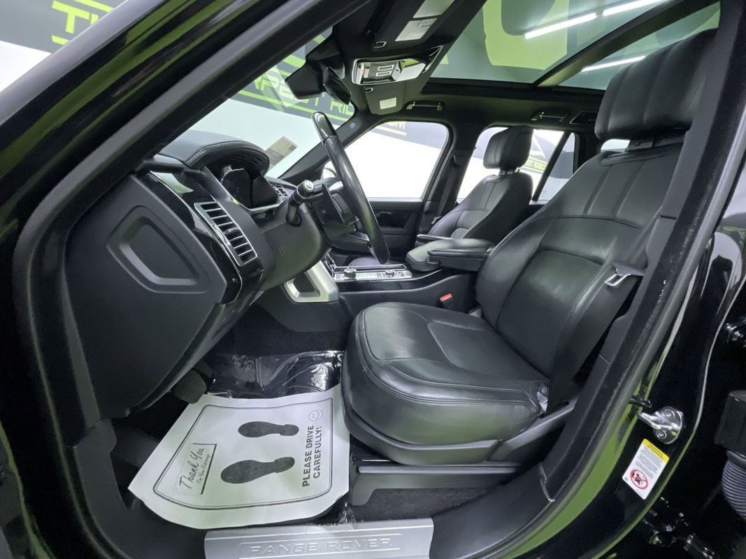 Used 2020 Land Rover Range Rover HSE image 17