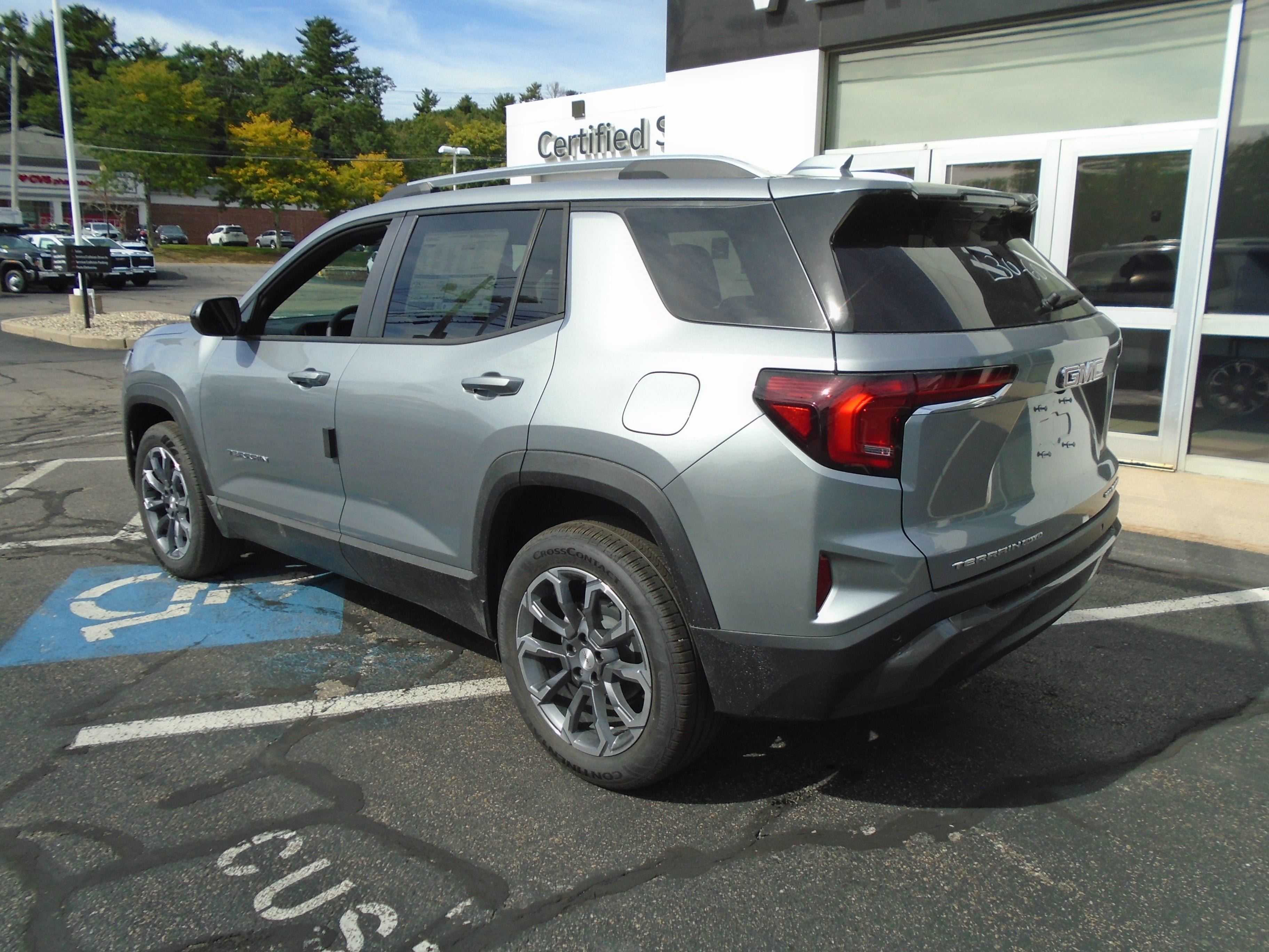 New 2027 GMC Terrain Elevation w/ Elevation Premium Package AWD/4WD image 6