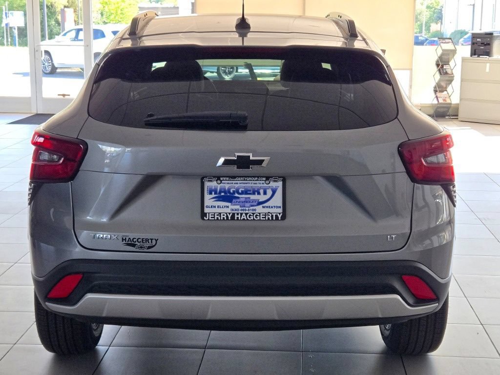 New 2026 Chevrolet Trax LT FWD image 10