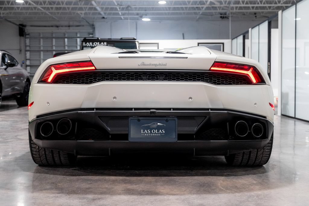 Used 2016 Lamborghini Huracan LP 610-4 AWD/4WD image 28