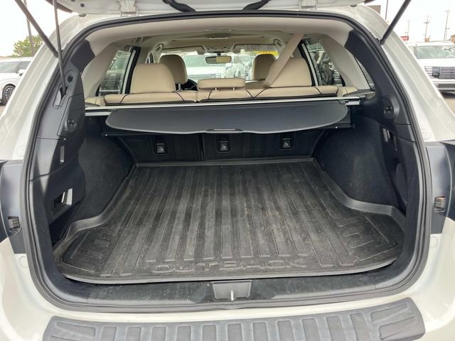Used 2017 Subaru Outback 2.5i Limited AWD/4WD image 11