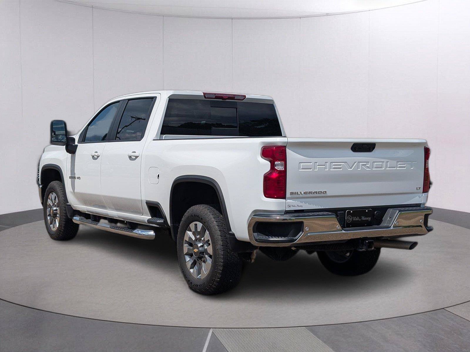 Used 2026 Chevrolet Silverado 2500 LT w/ All Star Edition AWD/4WD image 3
