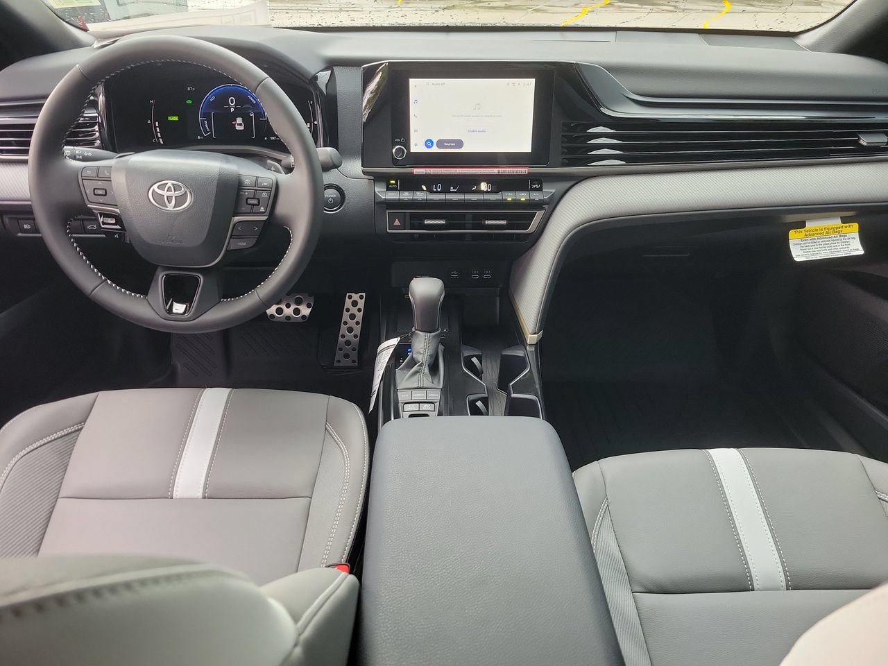 Used 2026 Toyota Camry SE FWD image 13