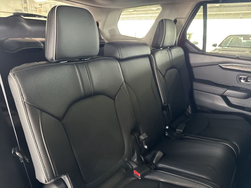 Used 2025 Honda Pilot Elite image 25
