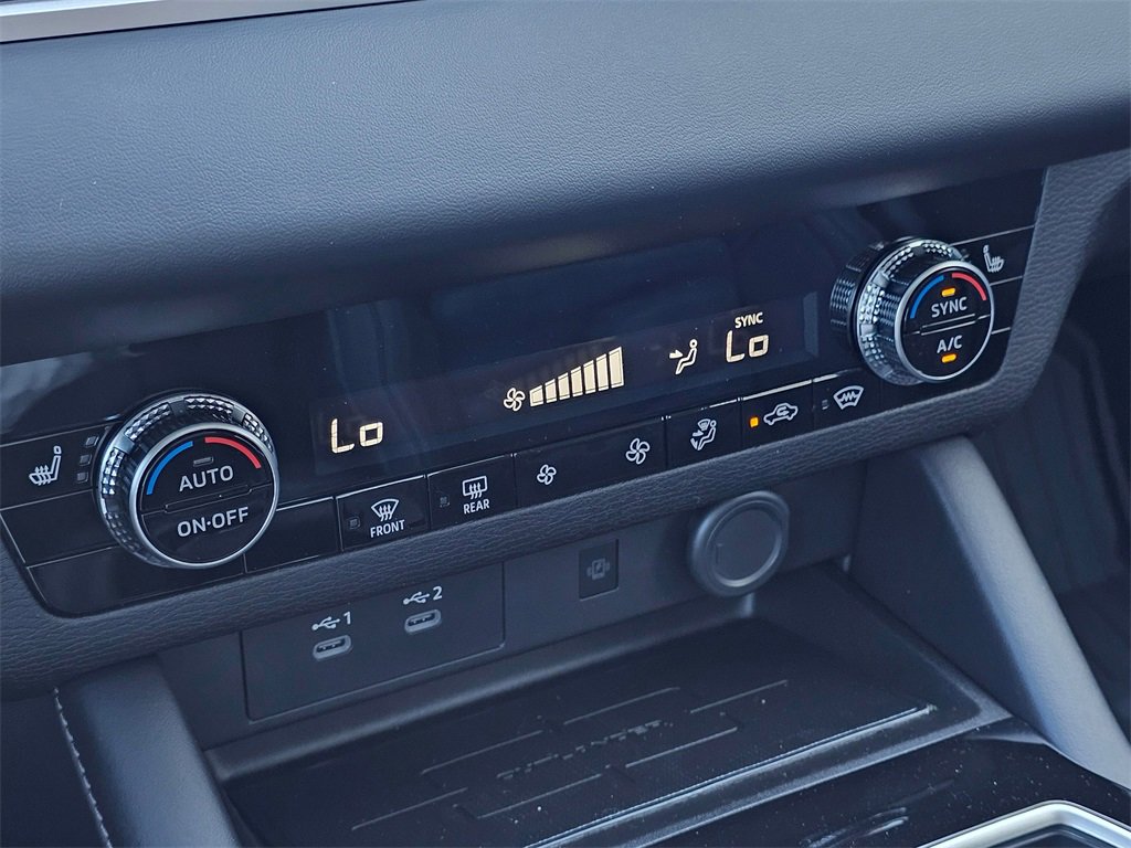 New 2025 Mitsubishi Outlander AWD image 13