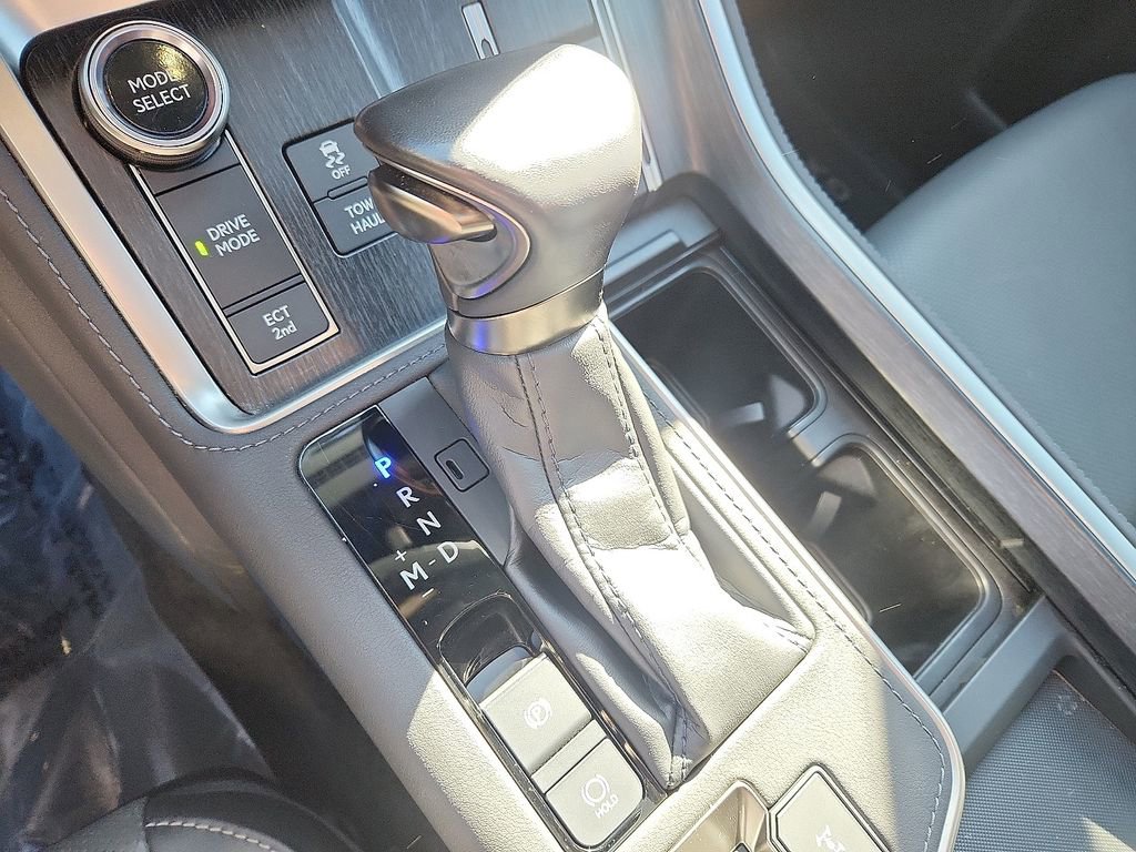 Used 2024 Lexus GX 550 image 16