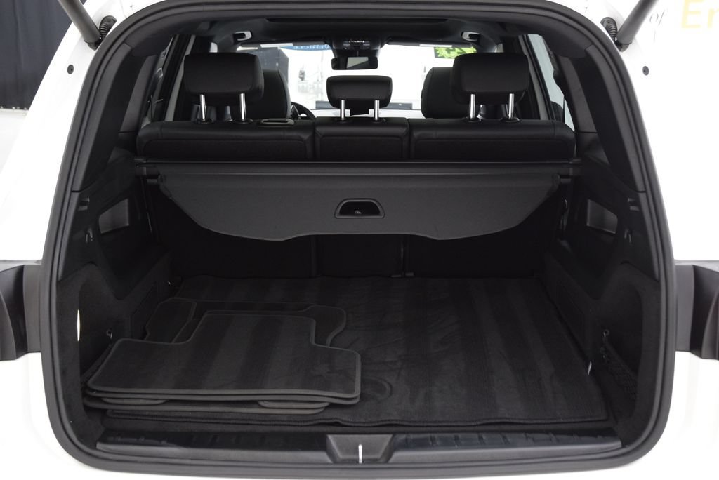 Certified 2024 Mercedes-Benz EQB 300 4MATIC image 30