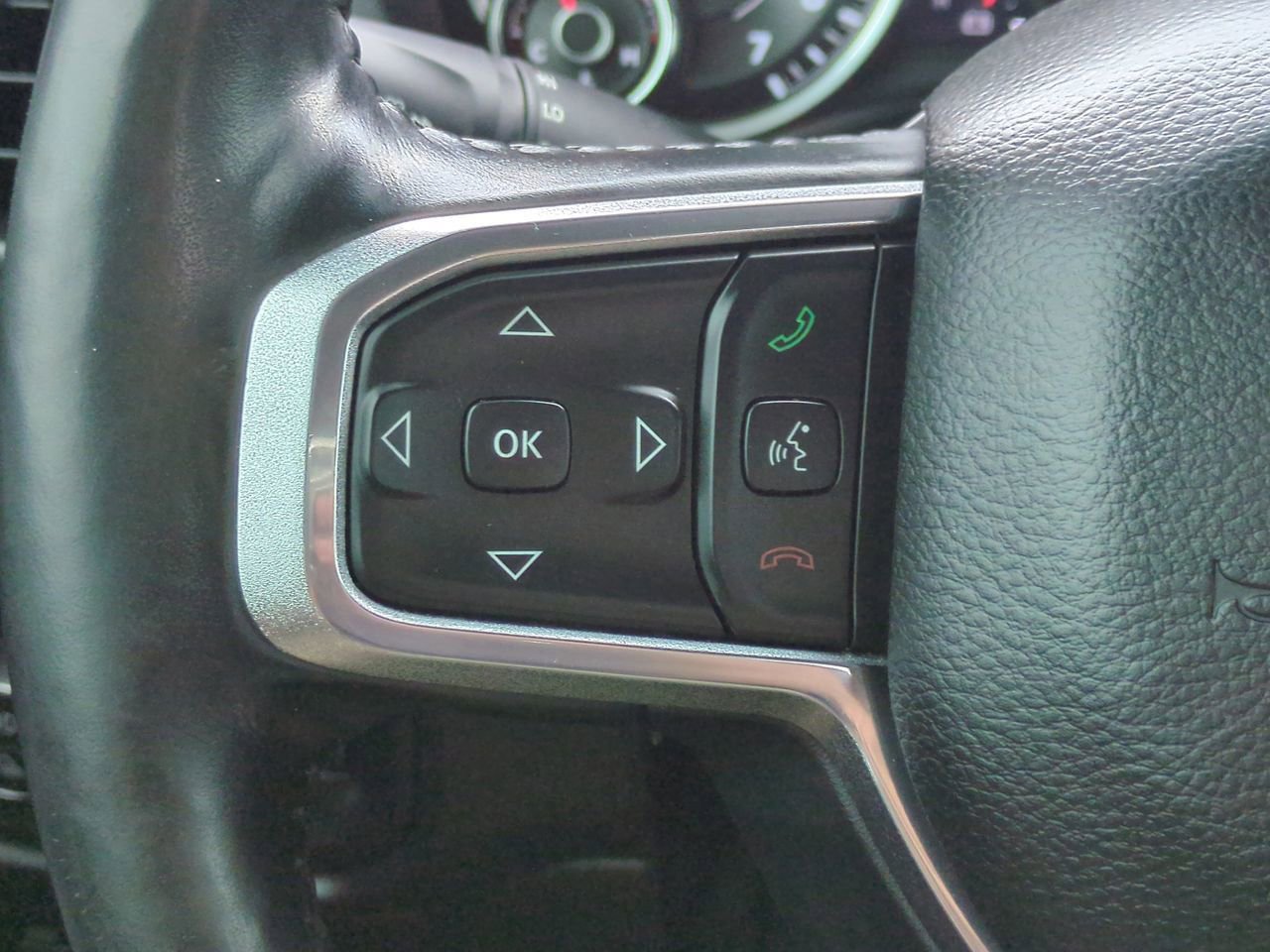 Used 2019 RAM 1500 Laramie image 23