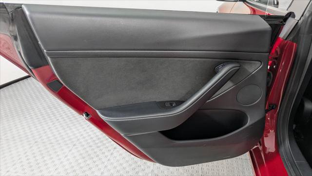 Used 2022 Tesla Model 3 Long Range AWD/4WD image 14