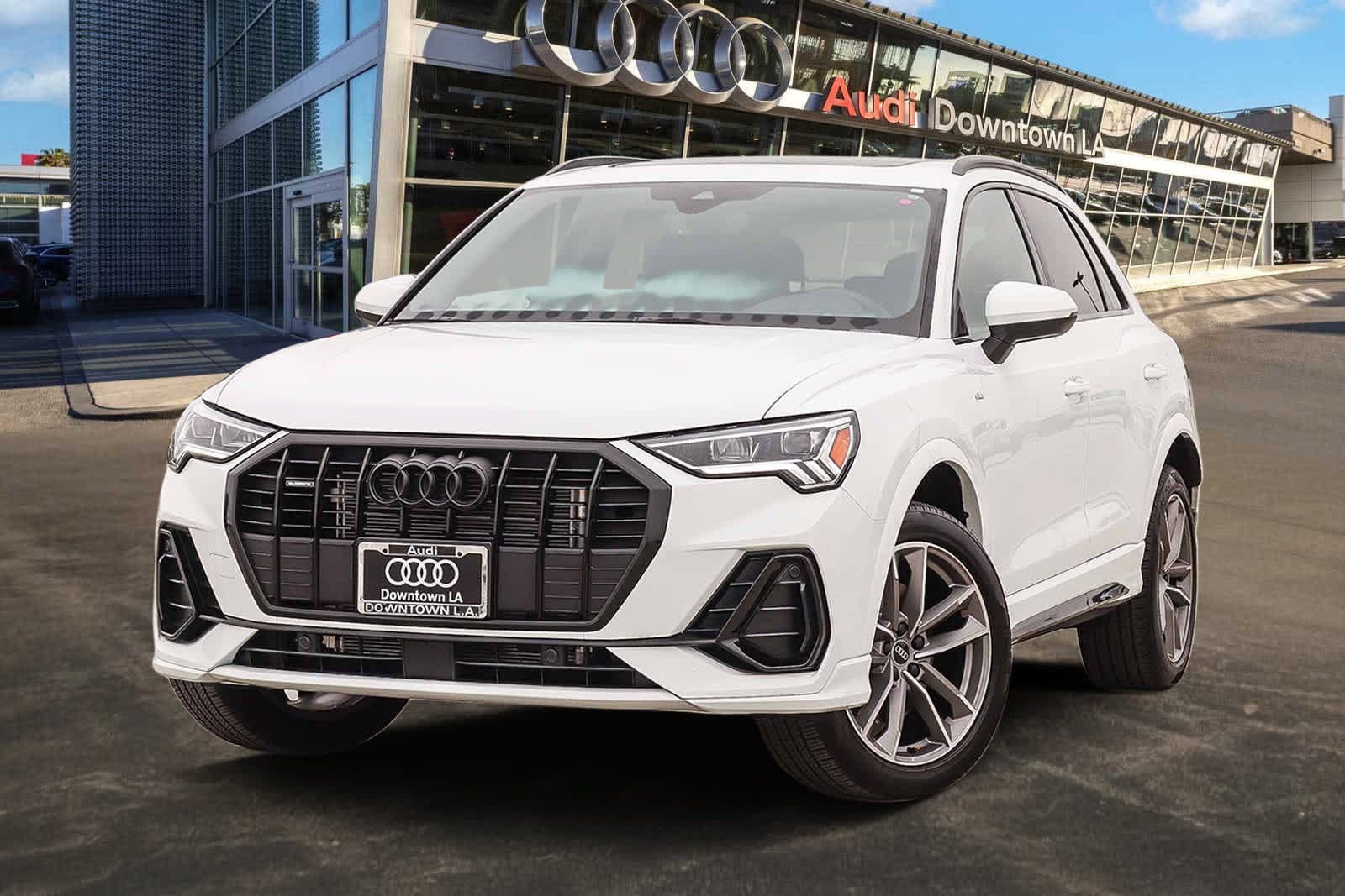 Used 2025 Audi Q3 2.0T Premium w/ Convenience Package