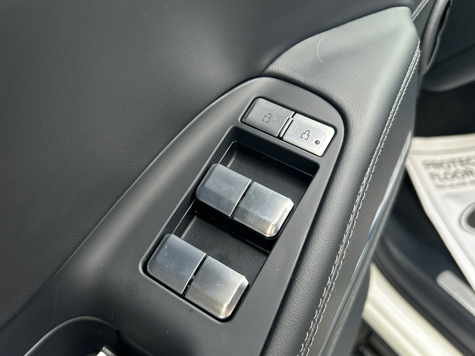 New 2027 Lincoln Navigator Reserve AWD/4WD image 14