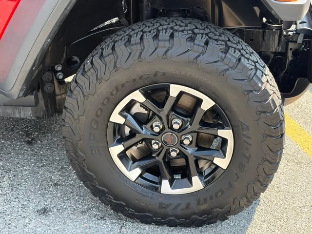 Used 2026 Jeep Wrangler Unlimited Rubicon AWD/4WD image 11
