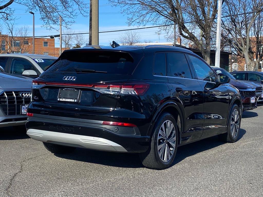 Used 2023 Audi Q4 e-tron Premium Plus w/ Premium Plus image 3