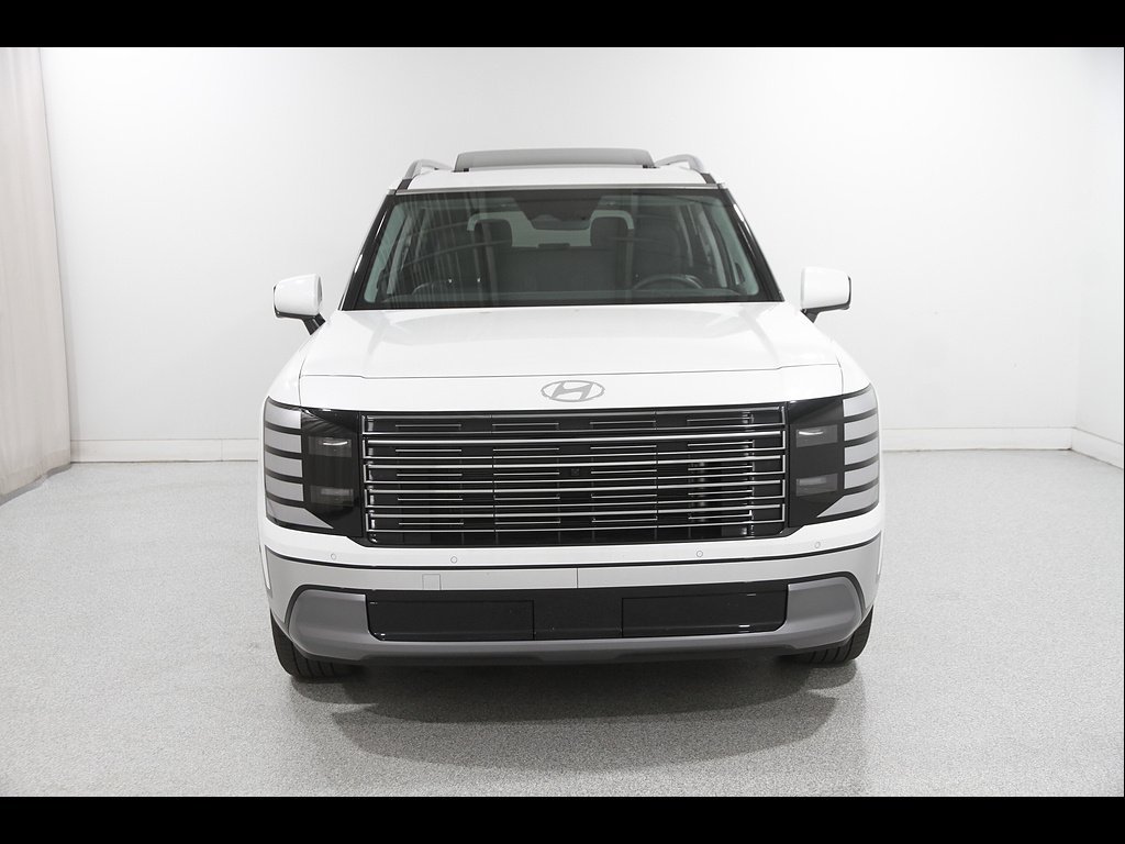 Certified 2026 Hyundai Palisade Limited AWD/4WD image 2