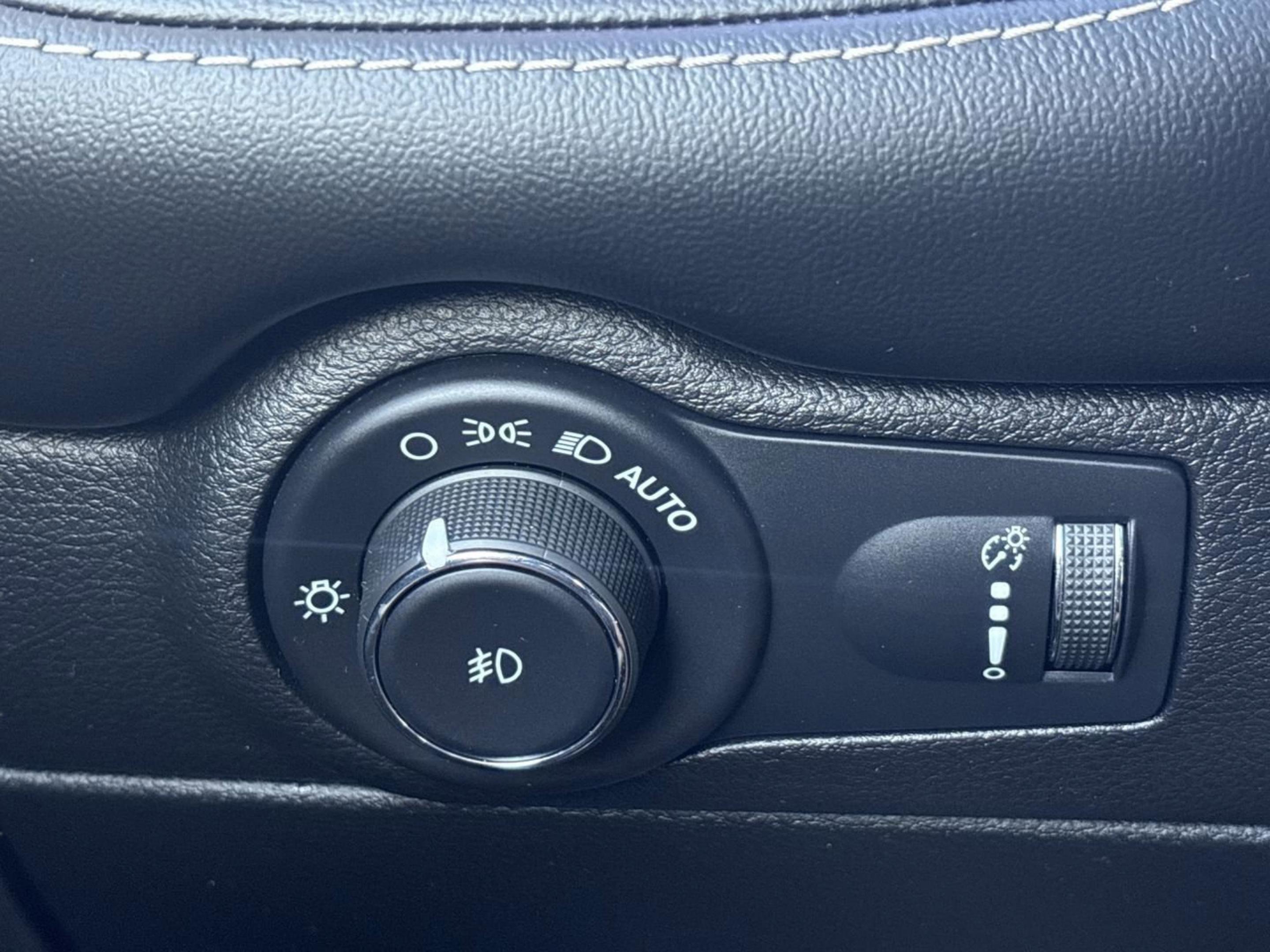 Used 2021 Dodge Durango GT image 27