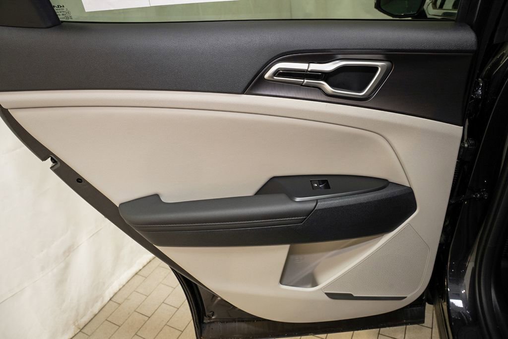 New 2026 Kia Sportage EX FWD image 11