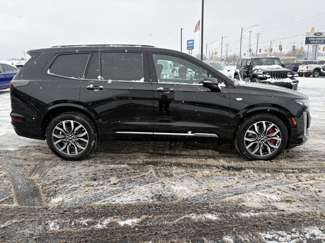Used 2022 Cadillac XT6 Sport image 10