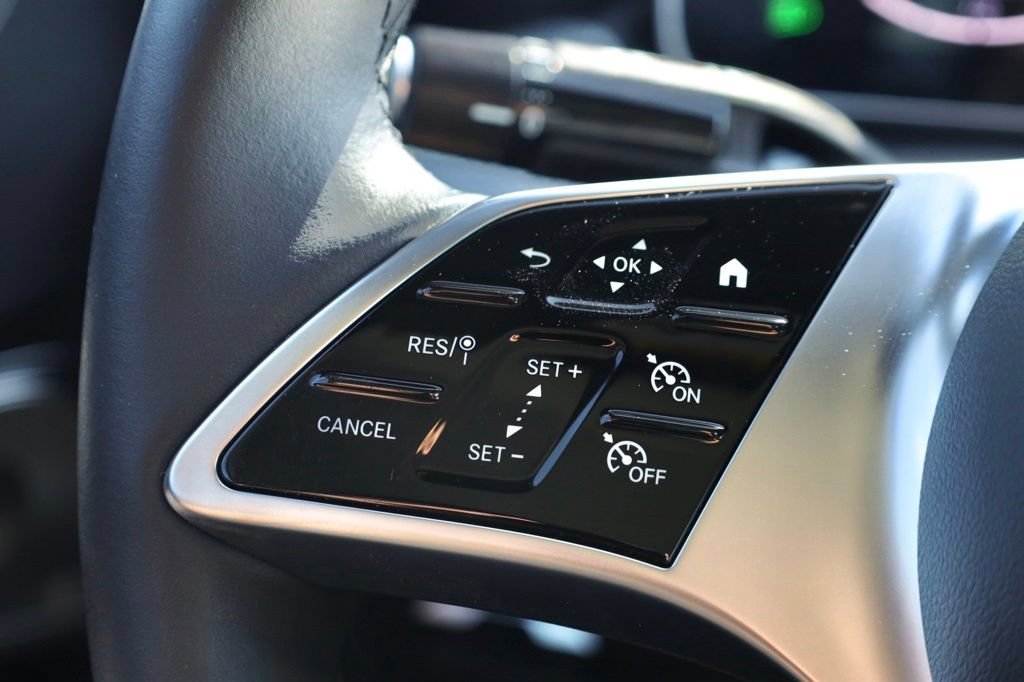 Used 2025 Mercedes-Benz CLE 300 4MATIC Cabriolet image 21