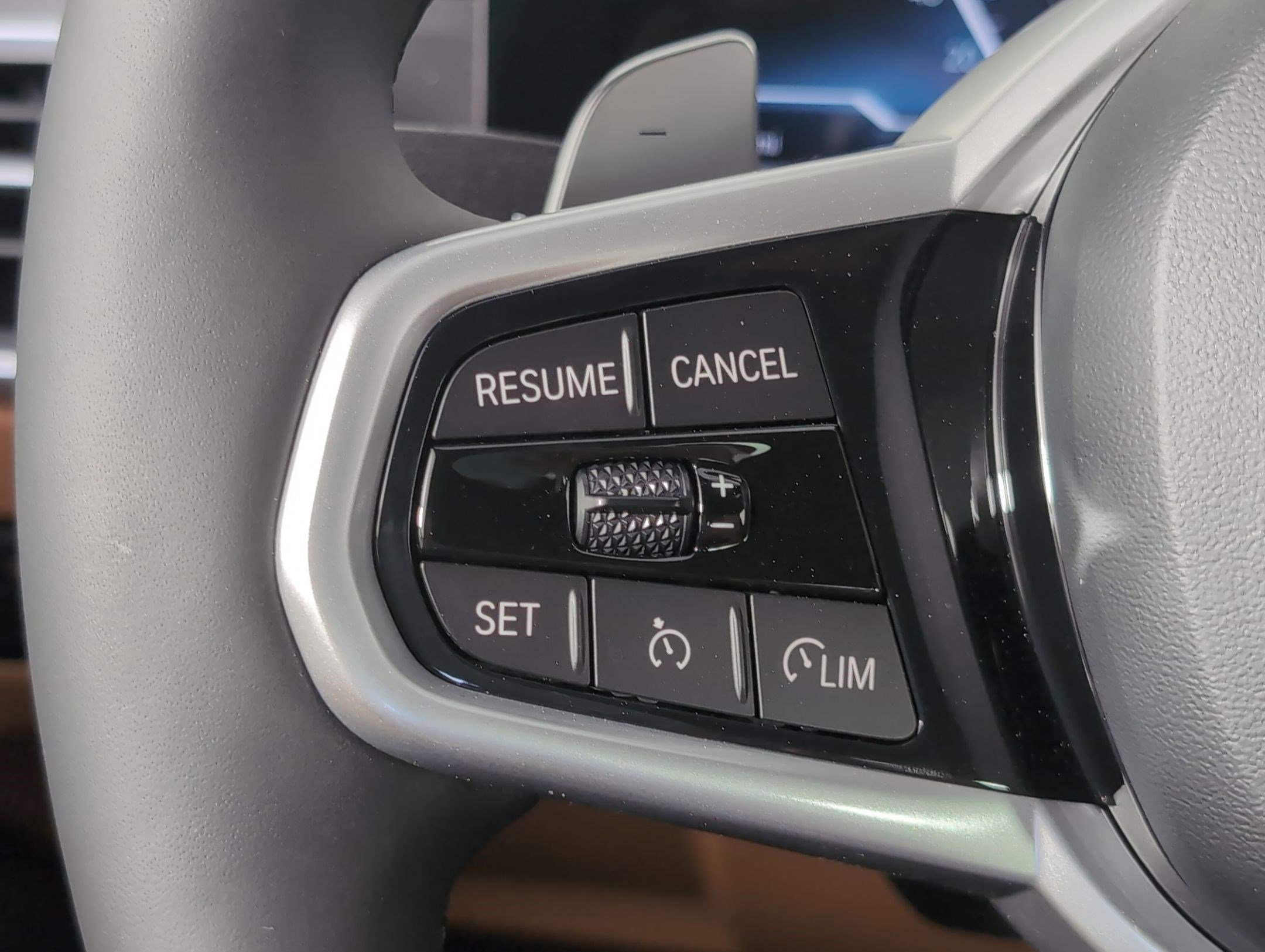 Used 2026 BMW 330i Sedan w/ M Sport Package image 14