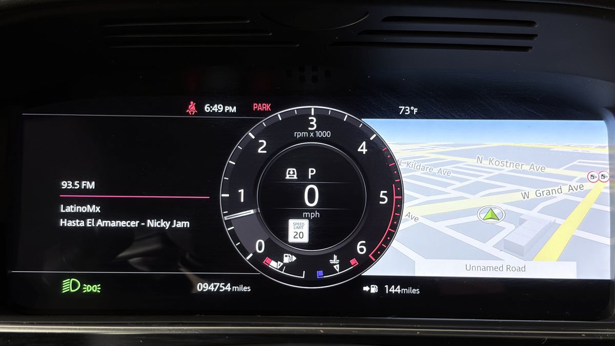 Used 2018 Land Rover Range Rover Sport HSE AWD/4WD image 19