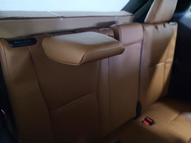 New 2026 Toyota Highlander Platinum AWD/4WD image 17