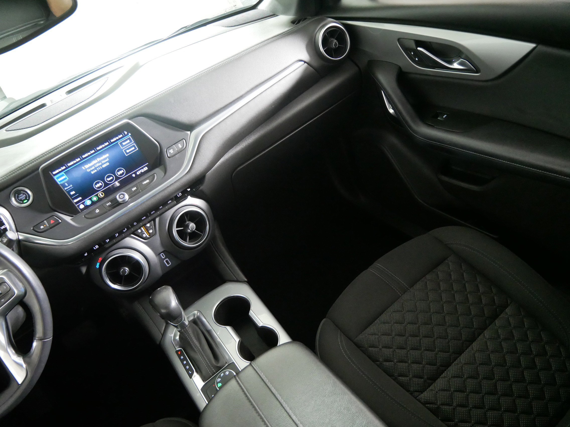 Used 2020 Chevrolet Blazer LT AWD/4WD image 11