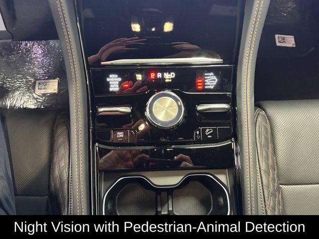 New 2026 Jeep Grand Cherokee Summit image 16