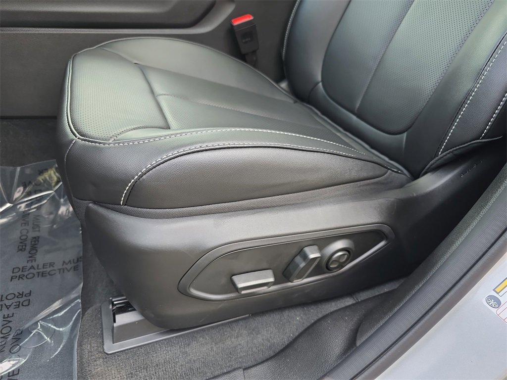 New 2025 Jeep Grand Cherokee Limited w/ Luxury Tech Group II image 31