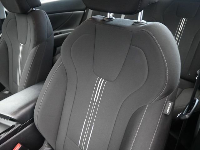 Used 2024 Hyundai Elantra SEL image 18