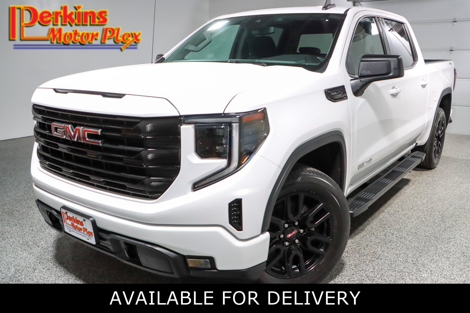 Used 2022 GMC Sierra 1500 Elevation w/ Preferred Package AWD/4WD image 1