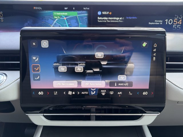 New 2026 Lincoln Nautilus Reserve AWD/4WD image 19