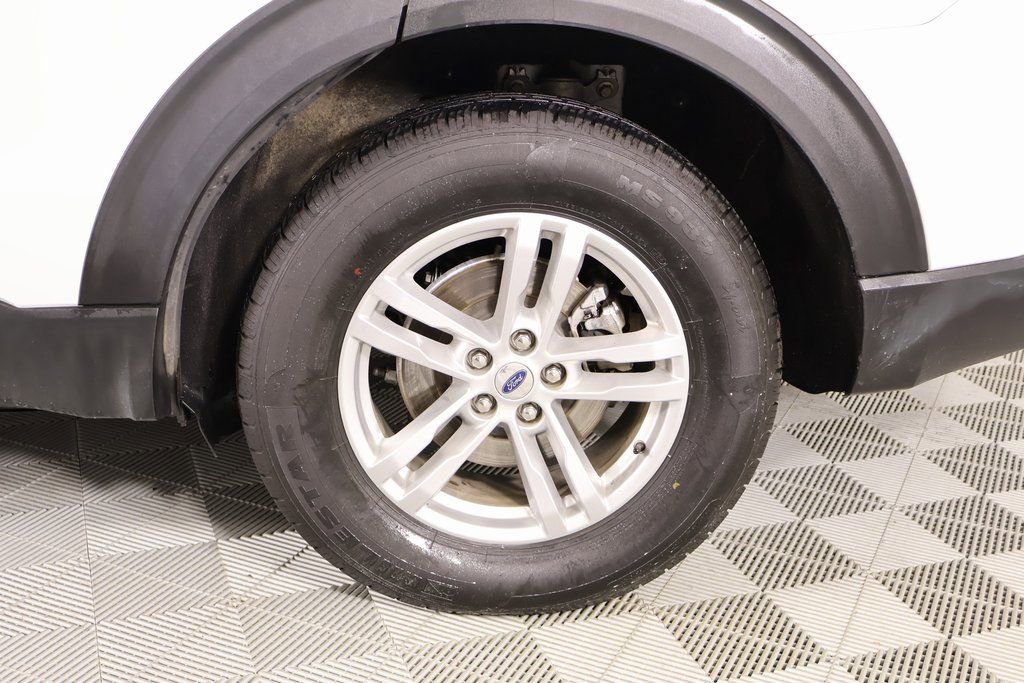 Used 2023 Ford Explorer XLT w/ Equipment Group 202A image 19