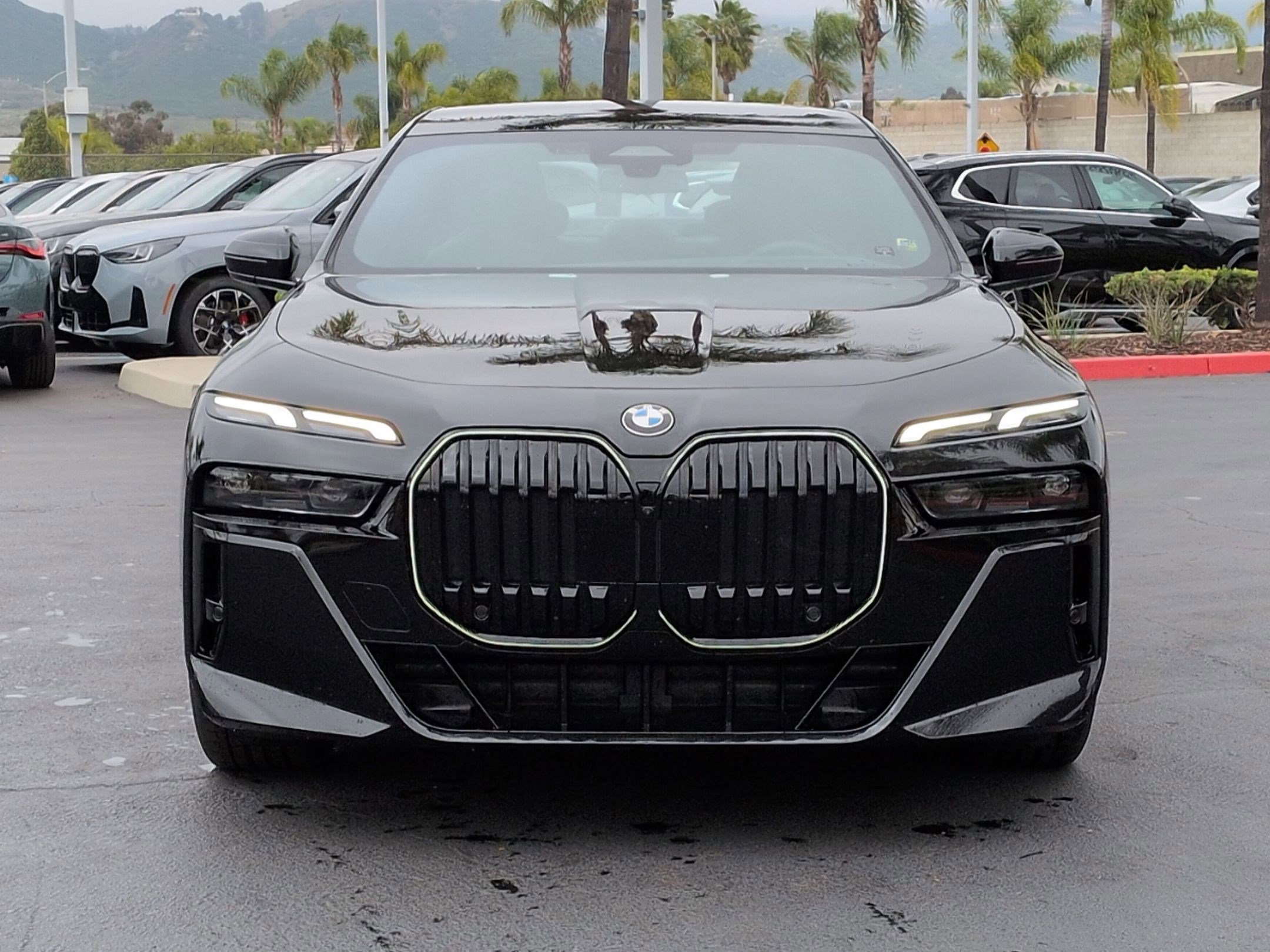 Used 2026 BMW 740i w/ Premium Package RWD image 3