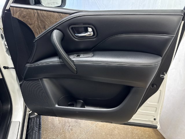 Used 2023 INFINITI QX80 Premium Select w/ Cargo Package AWD/4WD image 32