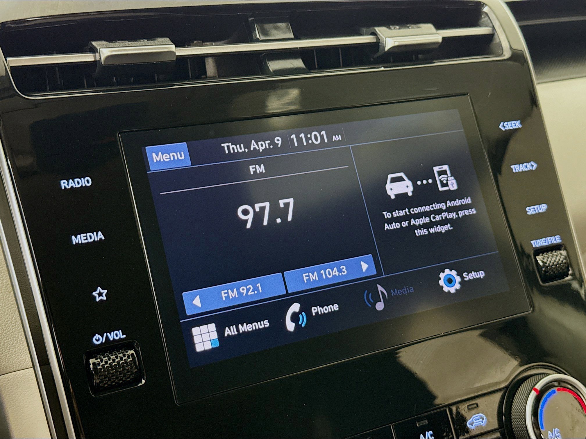 Used 2023 Hyundai Tucson SE AWD/4WD image 16