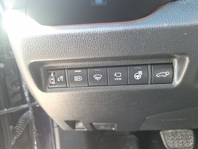 Used 2020 Toyota RAV4 Limited image 18